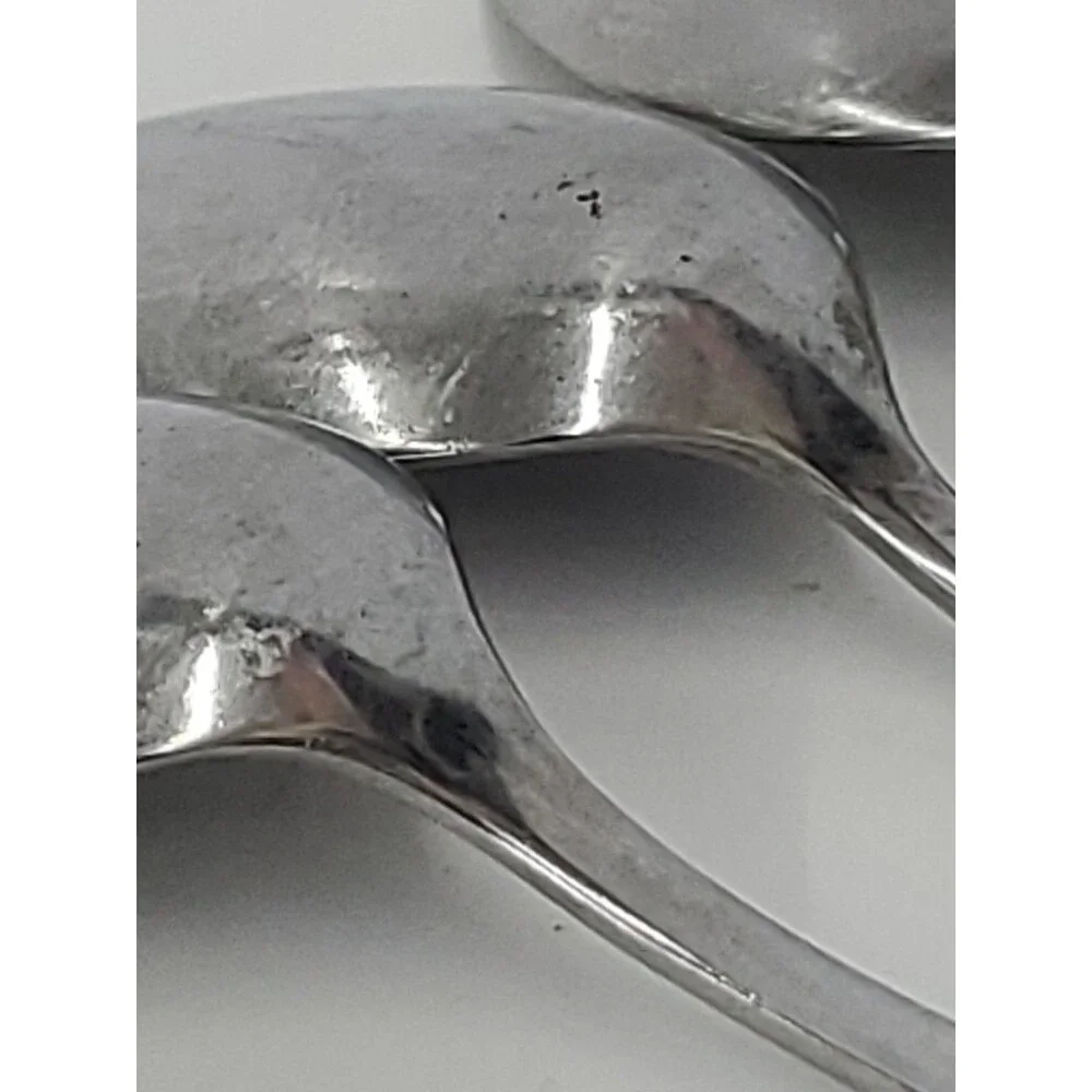 Northland Stainless (Japan) Burnished Pattern #OHS125 By‎ Oneida (16 Piece Lot)
